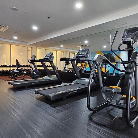 Days Hotel & Suites By Wyndham Fraser Business Park Kl Kuala Lumpur Ngoại thất bức ảnh