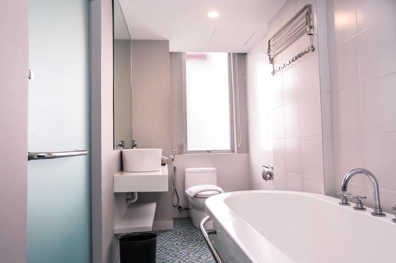 Days Hotel & Suites By Wyndham Kl - Chan Sow Lin Mrt Or Lrt Kuala Lumpur Ngoại thất bức ảnh