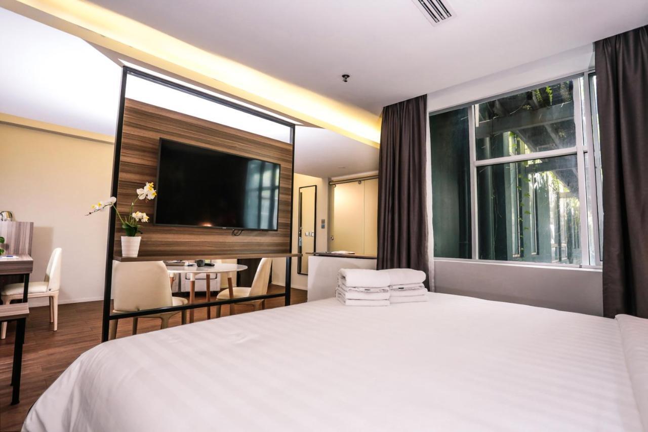 Days Hotel & Suites By Wyndham Fraser Business Park Kl Kuala Lumpur Ngoại thất bức ảnh