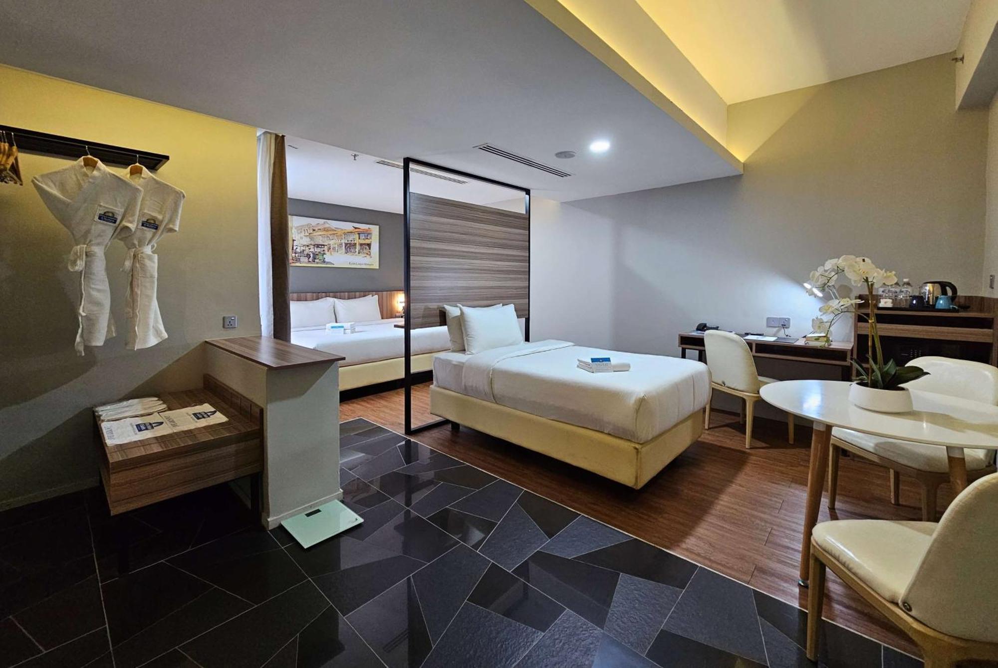 Days Hotel & Suites By Wyndham Fraser Business Park Kl Kuala Lumpur Ngoại thất bức ảnh