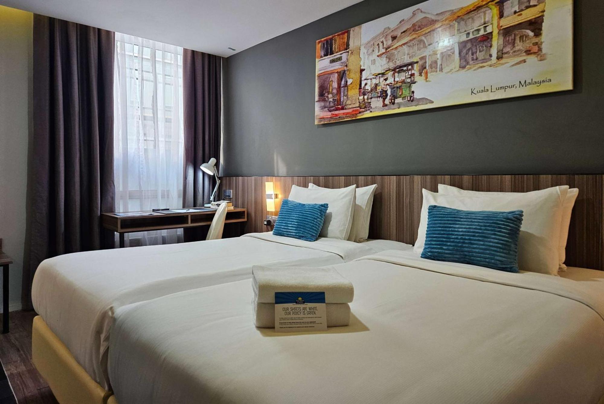 Days Hotel & Suites By Wyndham Fraser Business Park Kl Kuala Lumpur Ngoại thất bức ảnh