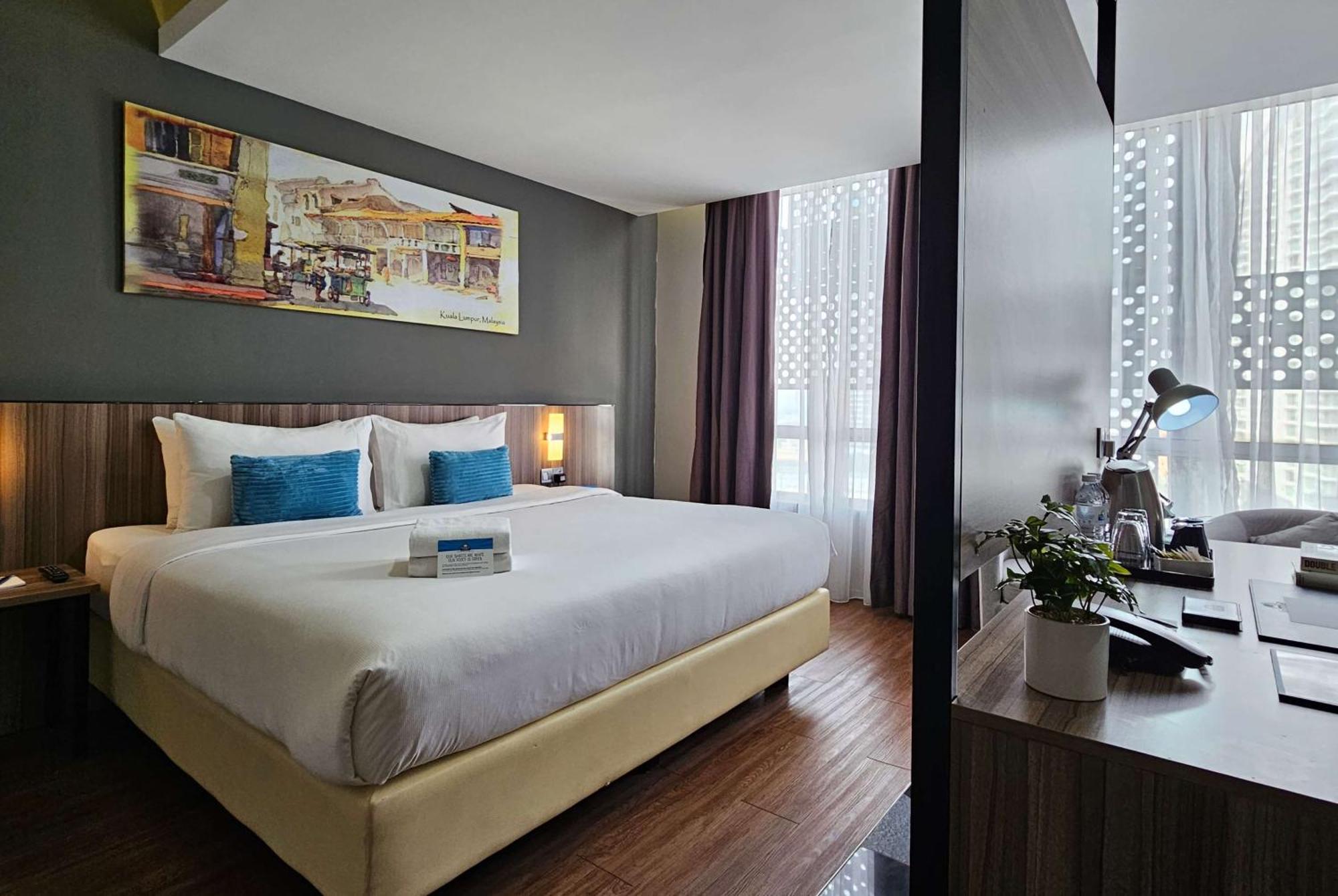 Days Hotel & Suites By Wyndham Fraser Business Park Kl Kuala Lumpur Ngoại thất bức ảnh